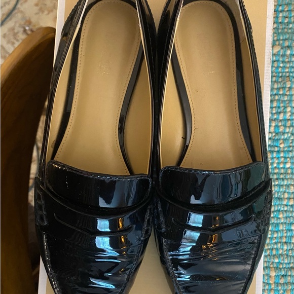 Michael Kors patent leather loafers size 7.5/38 women’s - Picture 13 of 15